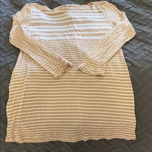 White and tan striped 3/4 sleeve top.